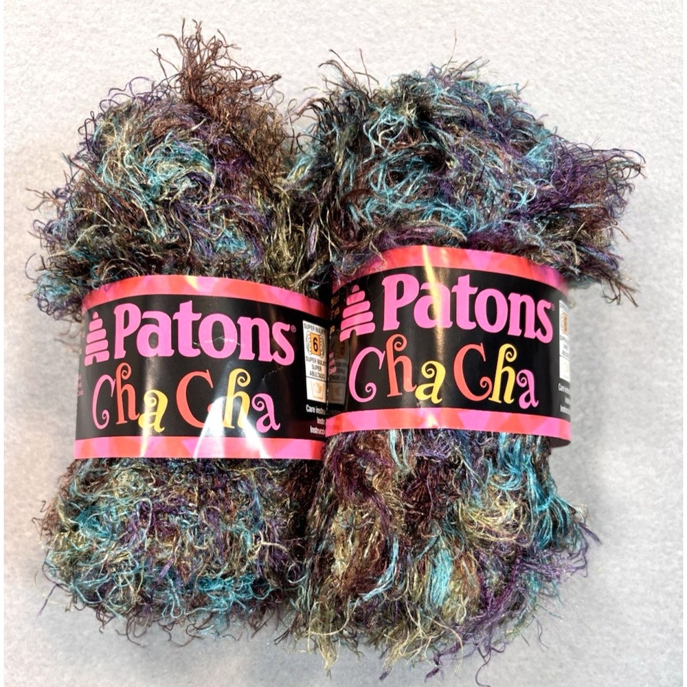Patons Cha Cha Super Bulky Novelty Yarn Jazz Y2K 2 Skeins Knitting Crochet Fuzzy
